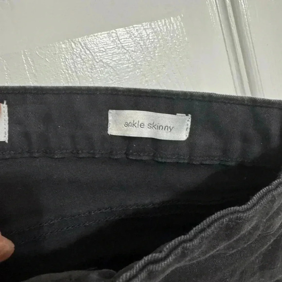 Social Standard by Sanctuary Ankle Skinny Mid Rise Flex Jean in Black Grey Camo - Picture 4 of 14